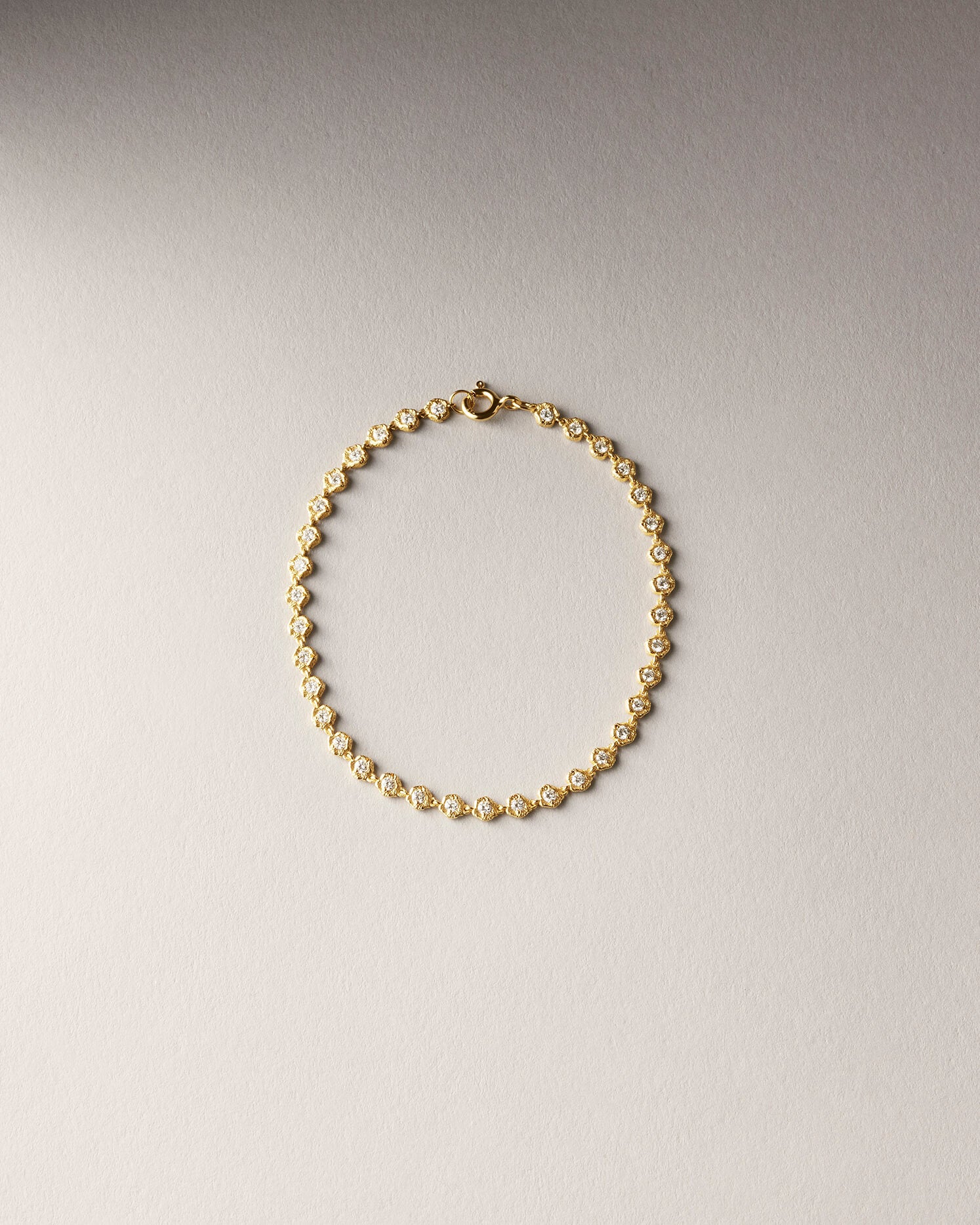 Nootka tennis diamond bracelet in gold