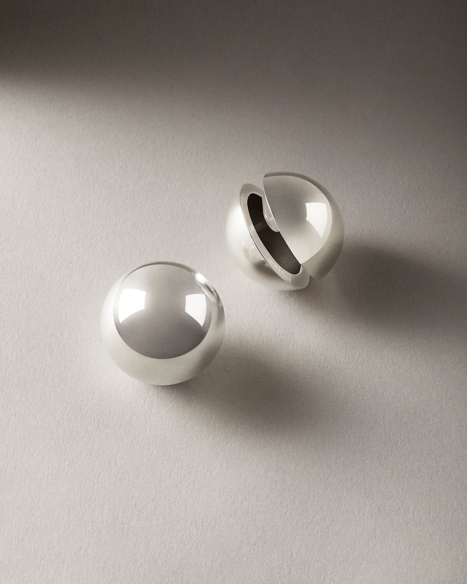 Sphere earrings silver