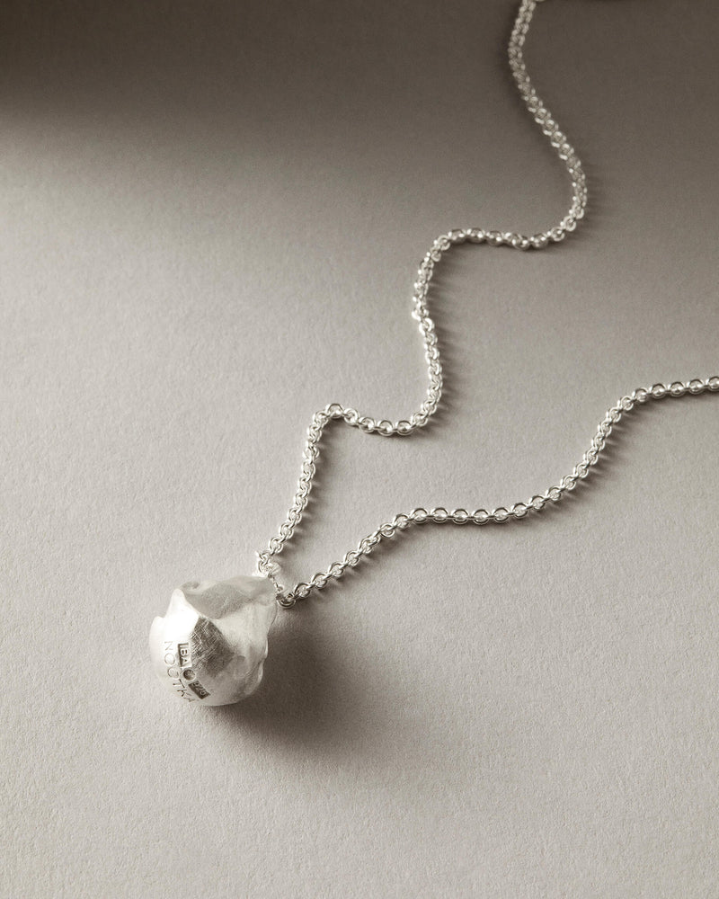 Pearl Necklace Silver –