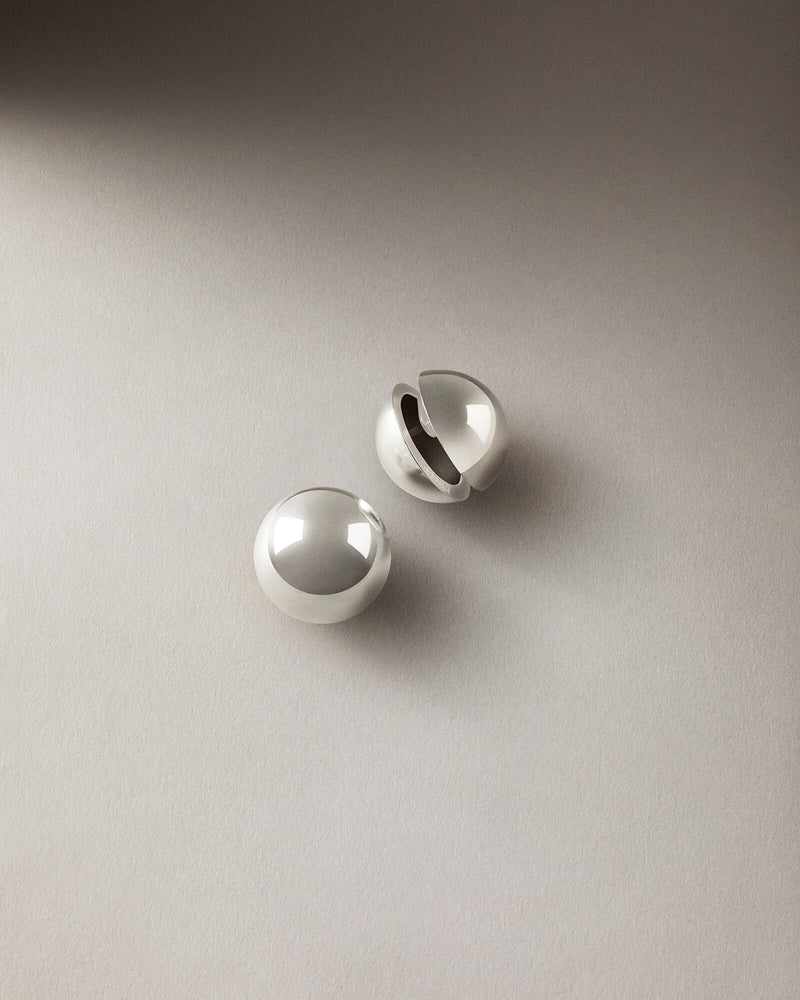 Sphere Earrings Silver –