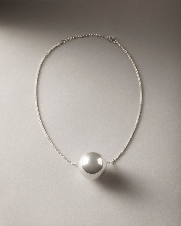 Sphere necklace silver