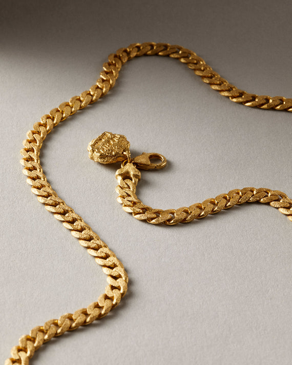 Nootka Link necklace gold