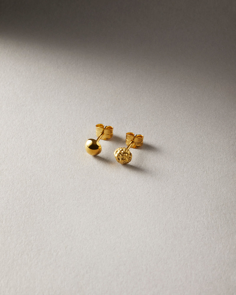 Neat earrings gold