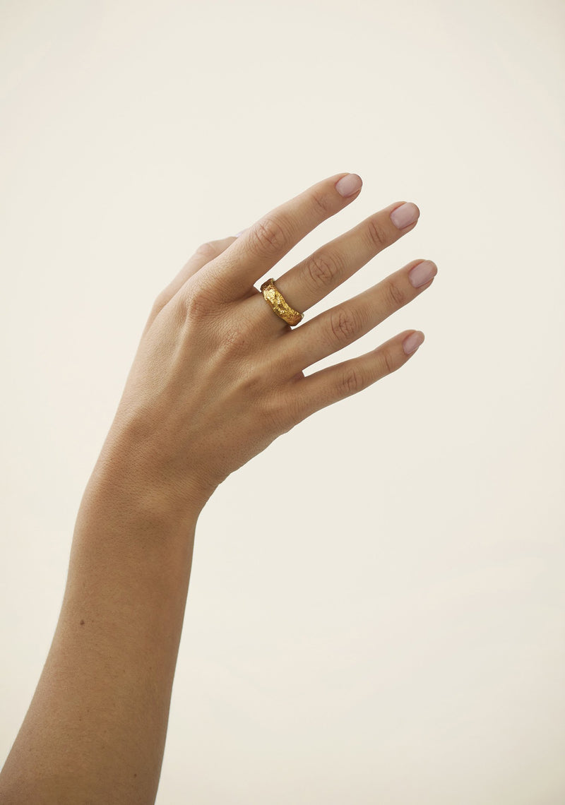 Tapered Dome 14k Gold Vintage Ring