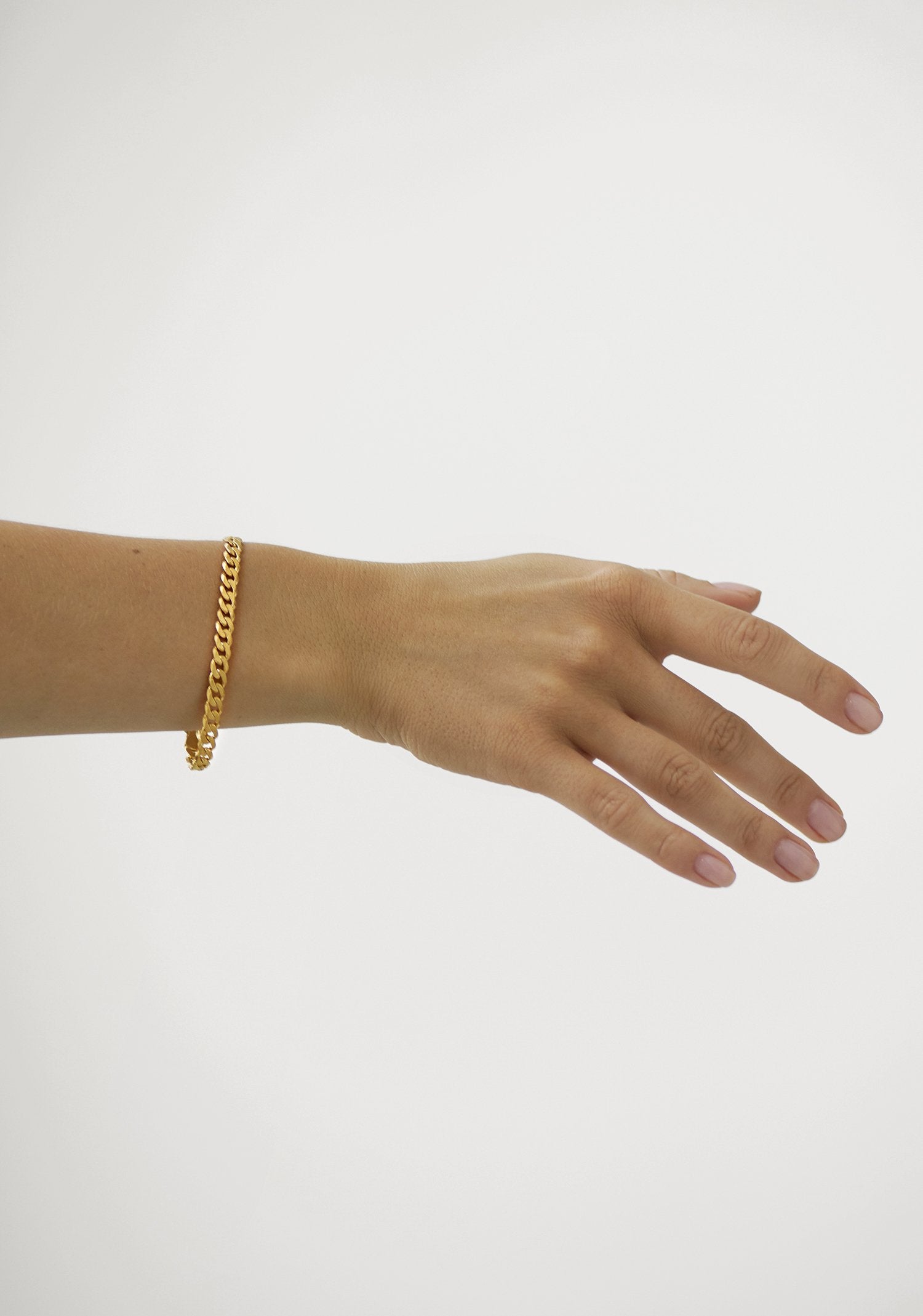 Link Bracelet in Gold on model
